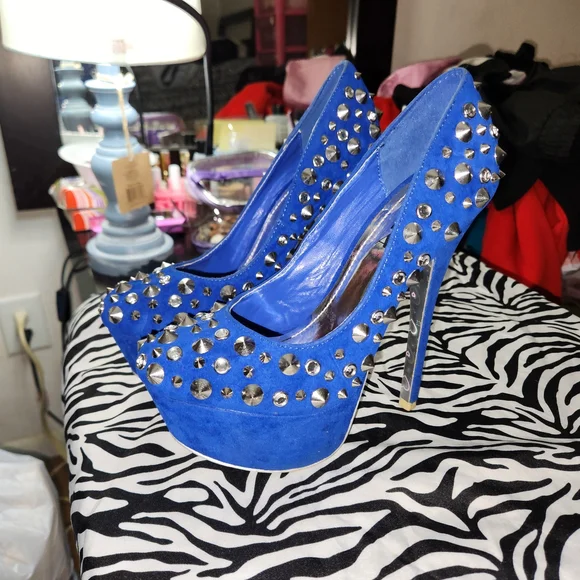 Y2k Mcbling Blue 💙✨️  rhinestone and silver studded platform high heels - Picture 2 of 8